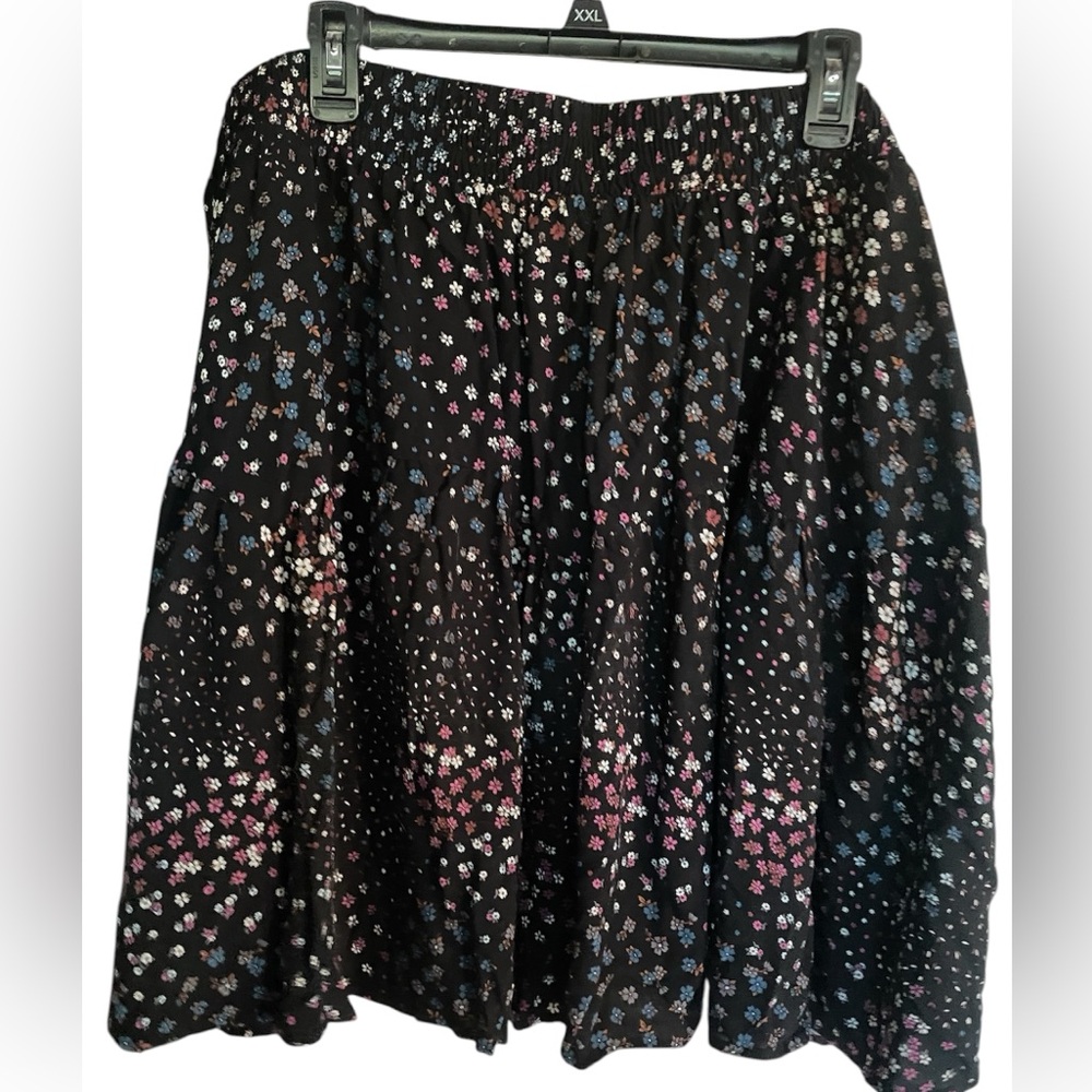 torrid Black Floral Skirt with Pink & Blue Accents